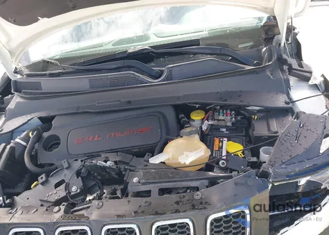 2021 Jeep Compass Limited 4X4 z USA, uszkodzony, nr VIN 3C4NJDCB0MT527603